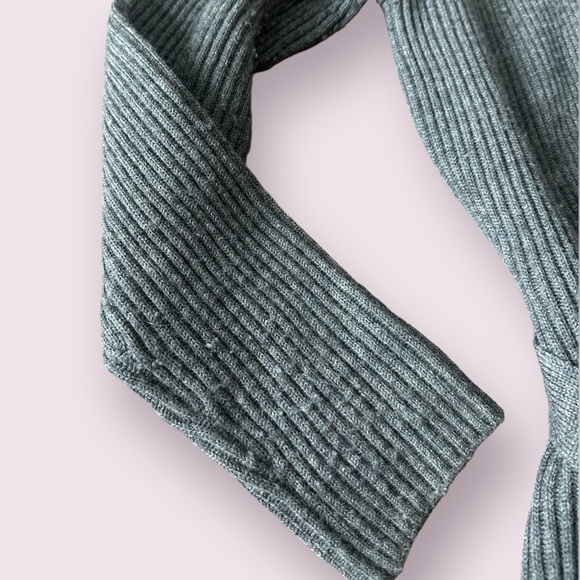 Women’s J. Crew Grey Wool Zip Front Long Sweater With Belt Size Medium - Picture 4 of 11